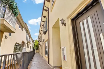 2307 Mira Vista #103, Montrose, CA 91020 - Photo 3