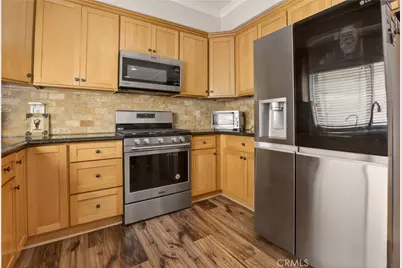 2307 Mira Vista #103, Montrose, CA 91020 - Photo 11