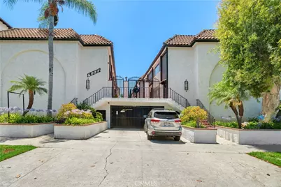 14332 Dickens Street #25, Sherman Oaks, CA 91423 - Photo 1