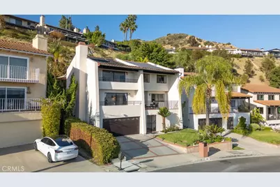 1350 E Tujunga, Burbank, CA 91501 - Photo 3