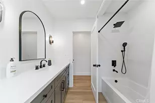 2925 W Oak, Burbank, CA 91505 - Photo 27