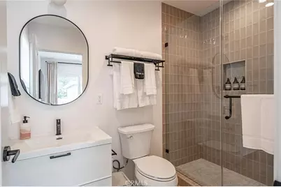 618 N Pass, Burbank, CA 91505 - Photo 19