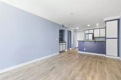 5143 Bakman Avenue #320, North Hollywood, CA 91601 - Photo 11