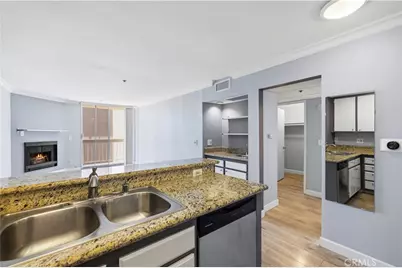 5143 Bakman Avenue #320, North Hollywood, CA 91601 - Photo 15