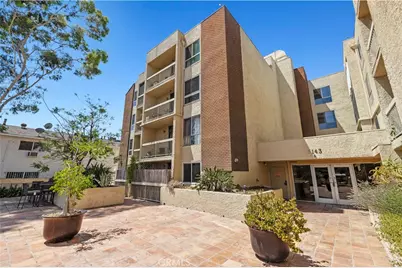 5143 Bakman Avenue #320, North Hollywood, CA 91601 - Photo 1