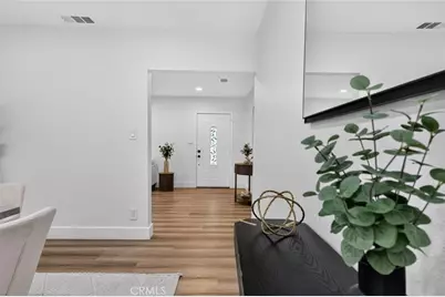 7907 Satsuma, Los Angeles, CA 91352 - Photo 11