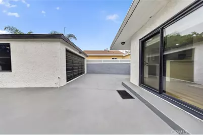 7907 Satsuma, Los Angeles, CA 91352 - Photo 29