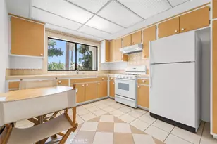 1971 Rodney, Los Angeles, CA 90027 - Photo 9