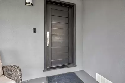 6911 Valmont Street, Tujunga, CA 91042 - Photo 5
