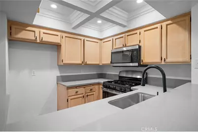 10119 Pinewood Avenue #207, Tujunga, CA 91042 - Photo 11