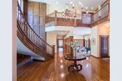 375 Berkshire Avenue, La Canada Flintridge, CA 91011 - Photo 11