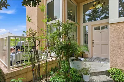 1896 Caminito De La Narcissa, Glendale, CA 91208 - Photo 17