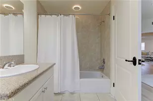 565 E San Jose, Burbank, CA 91501 - Photo 29