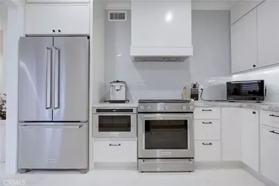 565 E San Jose #Ph1, Burbank, CA 91501 - Photo 9