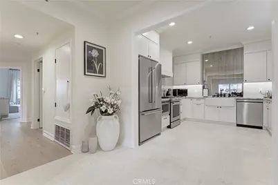 565 E San Jose #Ph1, Burbank, CA 91501 - Photo 7