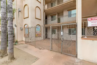 565 E San Jose #Ph1, Burbank, CA 91501 - Photo 3