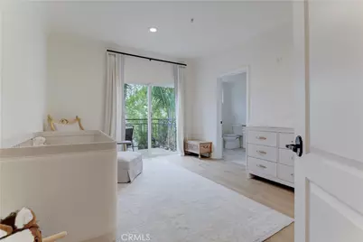 565 E San Jose #Ph1, Burbank, CA 91501 - Photo 25