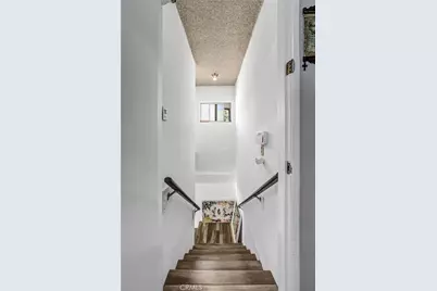 824 Stanford Road, Burbank, CA 91504 - Photo 35