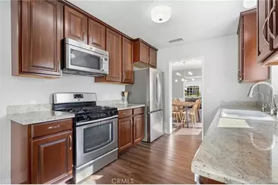 505 Cambridge Drive, Burbank, CA 91504 - Photo 9