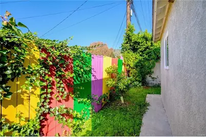 505 Cambridge Drive, Burbank, CA 91504 - Photo 25