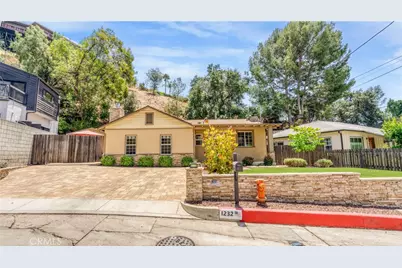 1232 E Elmwood Avenue, Burbank, CA 91501 - Photo 3
