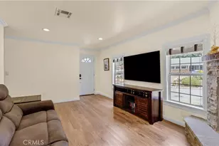 1232 E Elmwood Ave, Burbank, CA 91501 - Photo 11