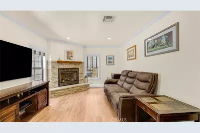 1232 E Elmwood Avenue, Burbank, CA 91501 - Photo 9
