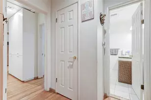 7792 Shadyspring, Burbank, CA 91504 - Photo 9