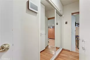 7792 Shadyspring, Burbank, CA 91504 - Photo 19
