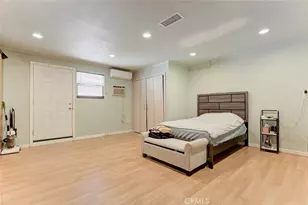 7792 Shadyspring, Burbank, CA 91504 - Photo 21