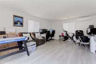 7792 Shadyspring, Burbank, CA 91504 - Photo 35