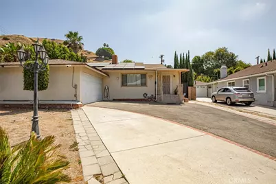 7792 Shadyspring, Burbank, CA 91504 - Photo 43