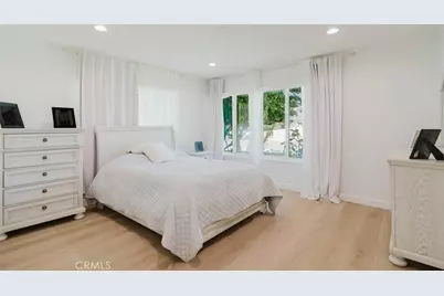 19240 Knapp Street, Northridge, CA 91324 - Photo 25
