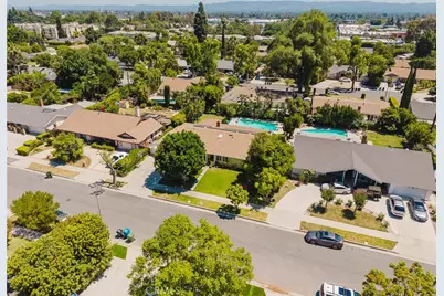 19240 Knapp Street, Northridge, CA 91324 - Photo 47