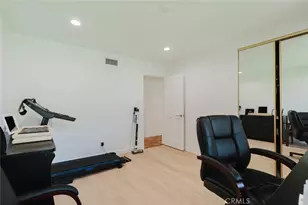 19240 Knapp St, Northridge, CA 91324 - Photo 23