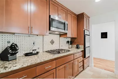 19240 Knapp Street, Northridge, CA 91324 - Photo 21