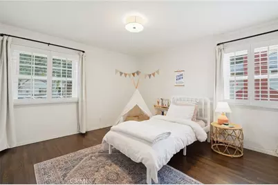 5423 Columbus Ave, Sherman Oaks, CA 91411 - Photo 17