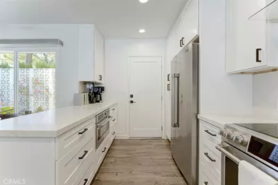 6831 Wexford Place, Tujunga, CA 91042 - Photo 9