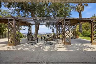 10170 Maude Ave, Sunland, CA 91040 - Photo 41