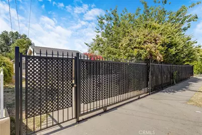 19000 Strathern, Reseda, CA 91335 - Photo 3