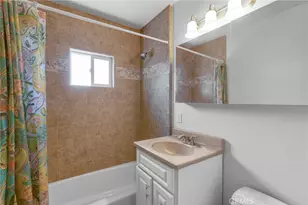 19000 Strathern, Reseda, CA 91335 - Photo 25