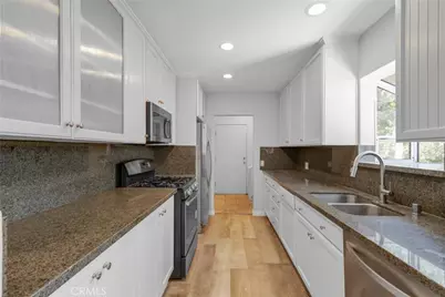 19000 Strathern, Reseda, CA 91335 - Photo 13