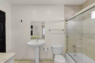 19000 Strathern, Reseda, CA 91335 - Photo 29