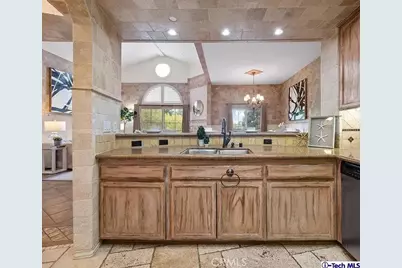12067 Guerin Street #305, Studio City, CA 91604 - Photo 3