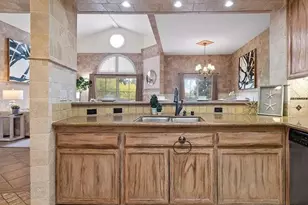 12067 Guerin St, Studio City, CA 91604 - Photo 9