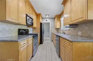 5521 McLennan, Encino, CA 91436 - Photo 13
