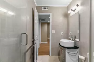 7764 Via Capri, Burbank, CA 91504 - Photo 35