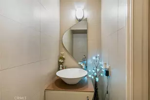 7764 Via Capri, Burbank, CA 91504 - Photo 23