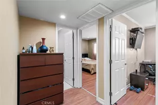7764 Via Capri, Burbank, CA 91504 - Photo 29