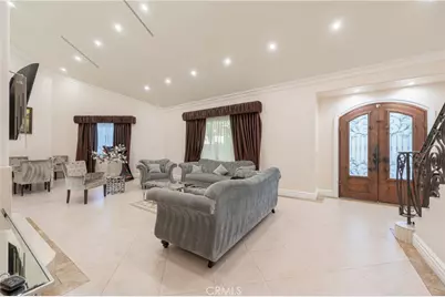 6973 Varna Avenue, Van Nuys, CA 91405 - Photo 5